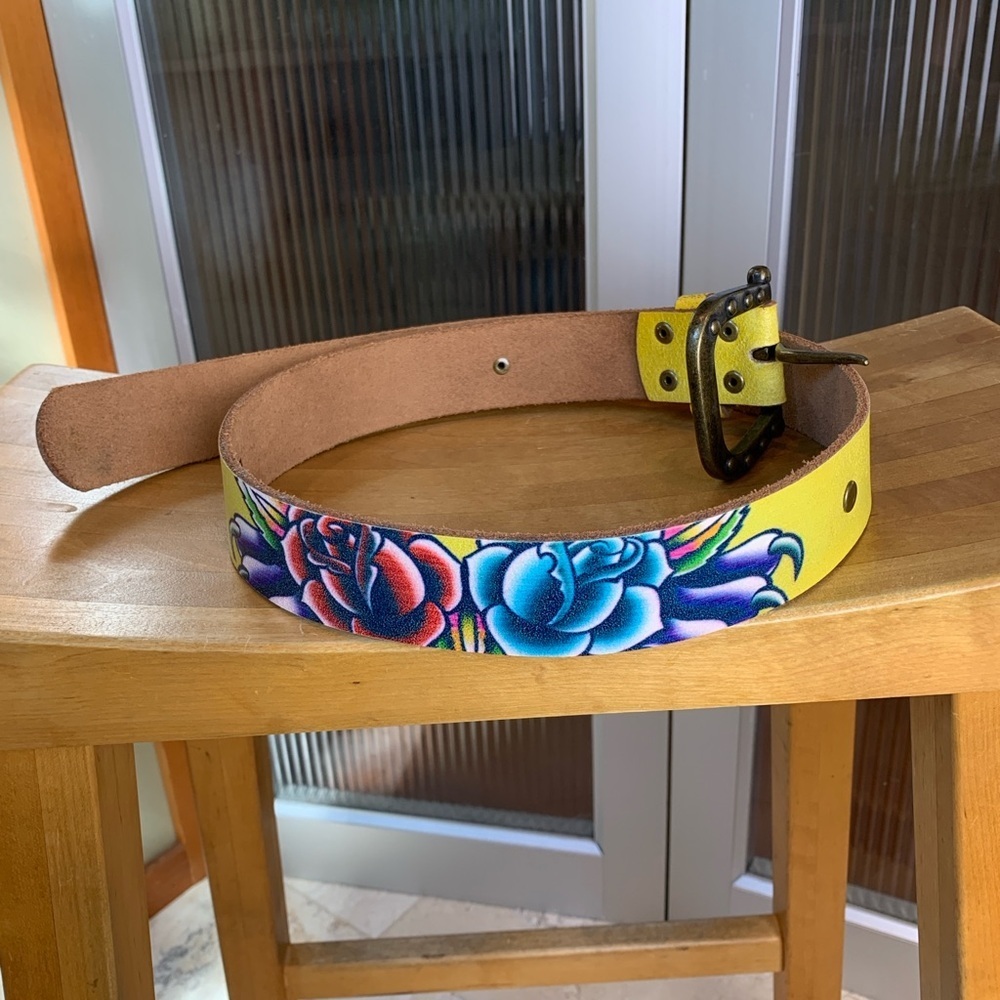 Ed Hardy Vibrant Yellow Belt with Blue Logo - Picture 2 of 6
